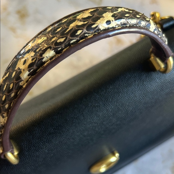 Coach Snakeskin Embossed LEATHER Top Handle 32 Black and Purple Burgundy - Picture 3 of 14